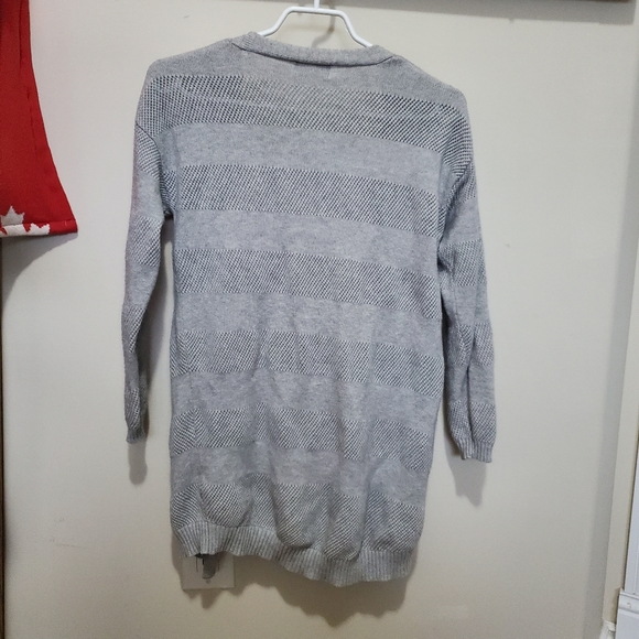 Cute cardigan - Picture 2 of 3